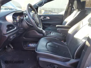 2021 Chrysler Pacifica Hybrid Limited with VIN 2C4RC1S73MR517853, listed as a Copart auction lot 88283675 with 27,900 mi miles and Salvage title. Bid and sale history available at DreamBid. Image 7.