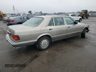 1989 Mercedes-Benz 420 420SEL with VIN WDBCA35E1KA465561, listed as a Copart auction lot 61400034 with 95,852 mi miles and Non Repairable. Bid and sale history available at carsss.com. Image 3.