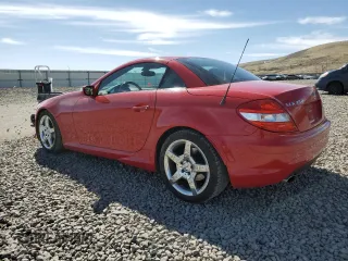 2005 Mercedes-Benz SLK 230/320 with VIN WDBWK56FX5F059587, listed as a Copart auction lot 52400565 with 69,791 mi miles and Salvage title. Bid and sale history available at DreamBid. Image 2.