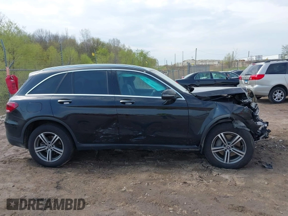 2020 Mercedes-Benz GLC 300 z VIN W1N0G8EBXLF853441, wystawiony jako IAAI lot #42117731 z przebiegiem 75 182 mil mil oraz . Historia ofert i sprzedaży dostępna na DreamBid. Obrazek 14.