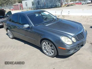 2008 Mercedes-Benz E-Class Luxury 3.5L with VIN WDBUF56X08B284262, listed as a IAAI auction lot 41996643 with 180,534 mi miles. Bid and sale history available at carsss.com. Image 1.