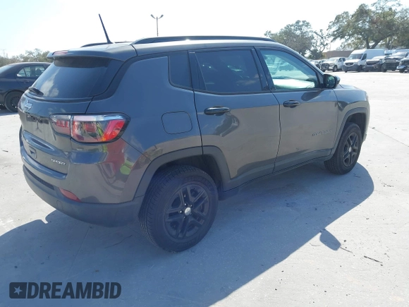 2017 Jeep Compass Sport z VIN 3C4NJDAB7HT658035, wystawiony jako IAAI lot #41545683 z przebiegiem 78 899 mil mil oraz . Historia ofert i sprzedaży dostępna na DreamBid. Obrazek 4.