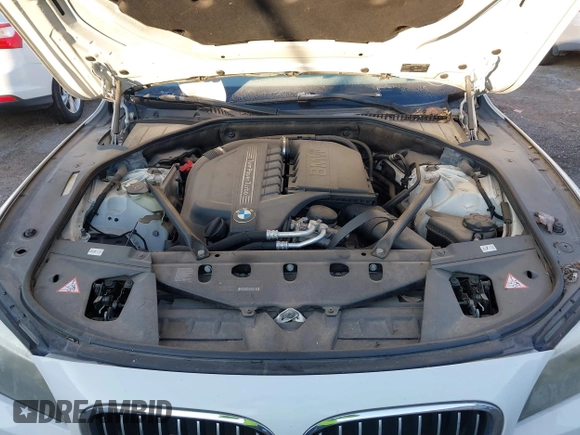 2013 BMW 7 Series 740i с VIN WBAYA6C54DD143796, выставлен на аукционе IAAI как лот 41433835 с пробегом Не указан миль и . История ставок и продаж доступна на DreamBid. Изображение 10.