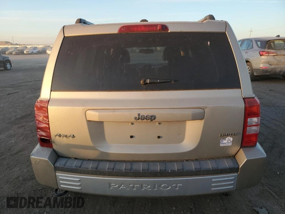 2010 Jeep Patriot Limited with VIN 1J4NF4GB8AD551154, listed as a Copart auction lot 44449995 with 155,814 mi miles and Clean Title. Bid and sale history available at carsss.com. Image 6.