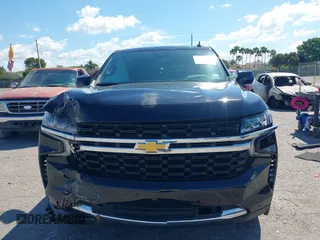 2023 Chevrolet Tahoe LS z VIN 1GNSCMKD9PR282840, wystawiony jako IAAI lot #41904280 z przebiegiem 73 298 mil mil oraz . Historia ofert i sprzedaży dostępna na DreamBid. Obrazek 11.