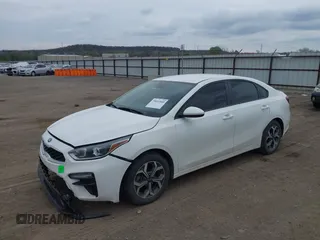 2020 Kia Forte LXS with VIN 3KPF24AD7LE152818, listed as a IAAI auction lot 39011840 with 79,029 mi miles. Bid and sale history available at carsss.com. Image 2.