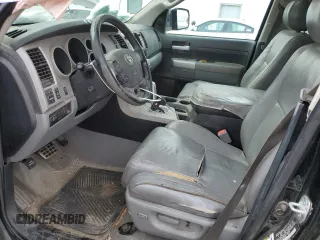 2008 Toyota Tundra Limited z VIN 5TFEV58108X033116, wystawiony jako Copart lot #45726255 z przebiegiem 425 257 mil mil oraz Szkoda całkowita • Salvage title. Historia ofert i sprzedaży dostępna na DreamBid. Obrazek 7.