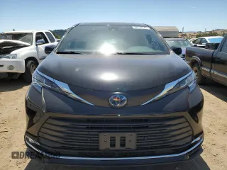 2022 Toyota Sienna XLE z VIN 5TDJRKECXNS095020, wystawiony jako Copart lot #58532445 z przebiegiem 33 154 mil mil oraz Szkoda całkowita • Salvage title. Historia ofert i sprzedaży dostępna na DreamBid. Obrazek 5.