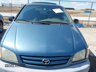 2002 Toyota Sienna LE with VIN 4T3ZF13C82U429841, listed as a IAAI auction lot 42131029 with 271,573 mi miles and . Bid and sale history available at DreamBid. Image 6.