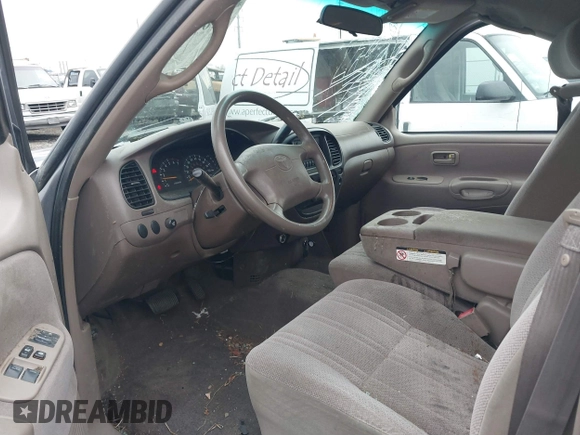 2000 Toyota Tundra SR5 with VIN 5TBRT3414YS086059, listed as a IAAI auction lot 41609962 with 105,030 mi miles and . Bid and sale history available at DreamBid. Image 5.