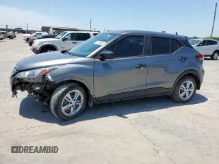 2022 Nissan Kicks S z VIN 3N1CP5BV6NL475308, wystawiony jako Copart lot #56718065 z przebiegiem 57 359 mil mil oraz Czysty tytuł • Clean title. Historia ofert i sprzedaży dostępna na DreamBid. Obrazek 1.