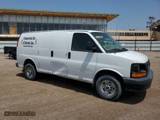 2008 GMC Savana Cargo Van with VIN 1GTGG25C881138951, listed as a Copart auction lot 64157054 with 92,218 mi miles and Salvage Title. Bid and sale history available at carsss.com. Image 4.