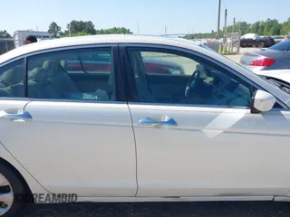 2010 Honda Accord EX-L with VIN 1HGCP3F88AA007069, listed as a IAAI auction lot 41971260 with Not Provided miles and . Bid and sale history available at DreamBid. Image 14.