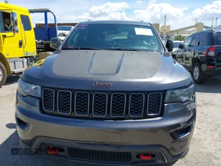 2017 Jeep Grand Cherokee Trailhawk with VIN 1C4RJFLG3HC877110, listed as a IAAI auction lot 42276506 with 144,993 mi miles and . Bid and sale history available at DreamBid. Image 13.