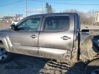 2013 Toyota Tacoma with VIN 5TFMU4FN1DX016785, listed as a IAAI auction lot 41364476 with 1 mi miles. Bid and sale history available at carsss.com. Image 14.