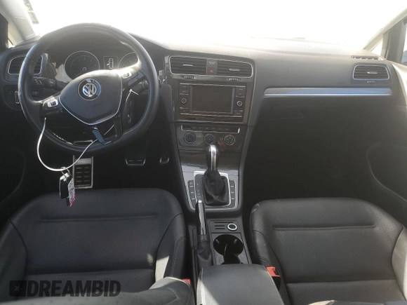 2019 Volkswagen Golf S z VIN 3VWH17AU6KM514233, wystawiony jako Copart lot #47177175 z przebiegiem 62 300 mil mil oraz Szkoda całkowita • Salvage title. Historia ofert i sprzedaży dostępna na DreamBid. Obrazek 8.