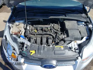 2013 Ford Focus SE with VIN 1FADP3K29DL162071, listed as a IAAI auction lot 41883318 with 170,911 mi miles. Bid and sale history available at carsss.com. Image 10.