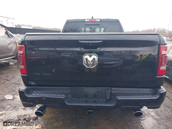2021 Ram 1500 Big Horn with VIN 1C6SRFBT0MN556611, listed as a IAAI auction lot 41081240 with 26,178 mi miles. Bid and sale history available at carsss.com. Image 17.