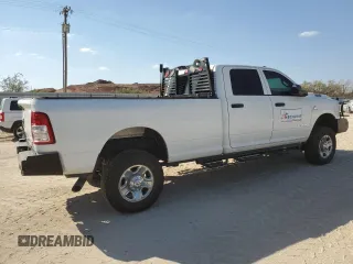 2022 Ram 2500 Tradesman with VIN 3C6UR5HL7NG335589, listed as a Copart auction lot 74685474 with 59,901 mi miles and Salvage title. Bid and sale history available at DreamBid. Image 3.