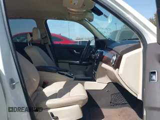 2013 Mercedes-Benz GLK with VIN WDCGG5HB2DG112609, listed as a IAAI auction lot 41723966 with 170,692 mi miles. Bid and sale history available at carsss.com. Image 5.