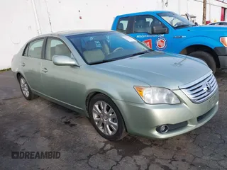 2008 Toyota Avalon XL with VIN 4T1BK36B38U255867, listed as a IAAI auction lot 41074152 with 89,047 mi miles. Bid and sale history available at carsss.com. Image 1.