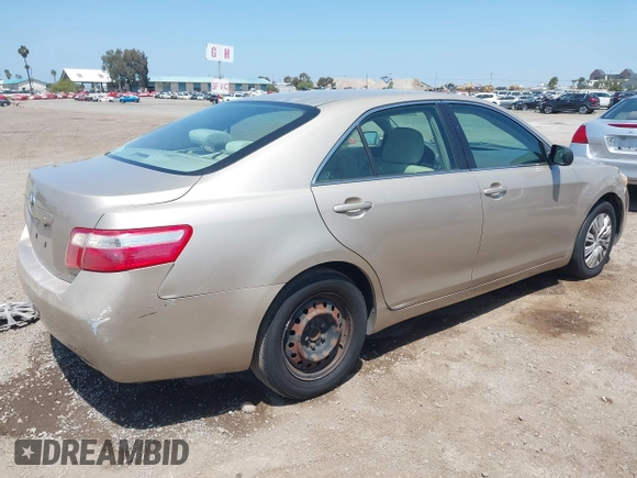 2009 Toyota Camry z VIN 4T4BE46K29R070469, wystawiony jako IAAI lot #42221980 z przebiegiem 136 966 mil mil oraz . Historia ofert i sprzedaży dostępna na DreamBid. Obrazek 4.