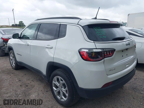 2024 Jeep Compass Latitude with VIN 3C4NJDBN9RT100598, listed as a IAAI auction lot 42541564 with 25,447 mi miles and . Bid and sale history available at DreamBid. Image 3.