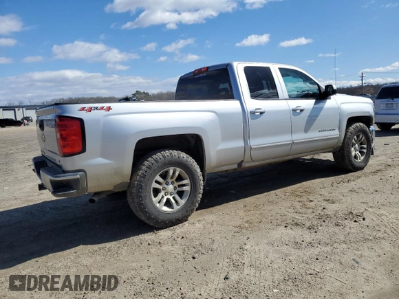 2018 Chevrolet Silverado 1500 LT with VIN 1GCVKREC6JZ193582, listed as a Copart auction lot 47824475 with 132,340 mi miles and Salvage Title. Bid and sale history available at DreamBid. Image 3.
