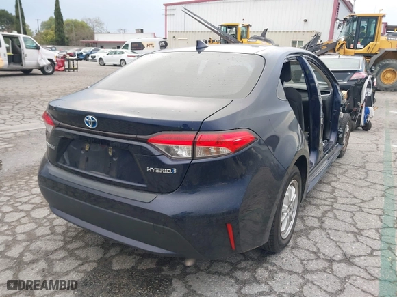 2020 Toyota Corolla Hybrid LE with VIN JTDEBRBE8LJ022596, listed as a IAAI auction lot 41772107 with 49,563 mi miles. Bid and sale history available at carsss.com. Image 4.