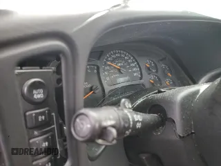 2003 Chevrolet Silverado 1500 LT with VIN 1GCEK19T03E225416, listed as a Copart auction lot 51008865 with Not Provided miles and Salvage Title. Bid and sale history available at carsss.com. Image 9.