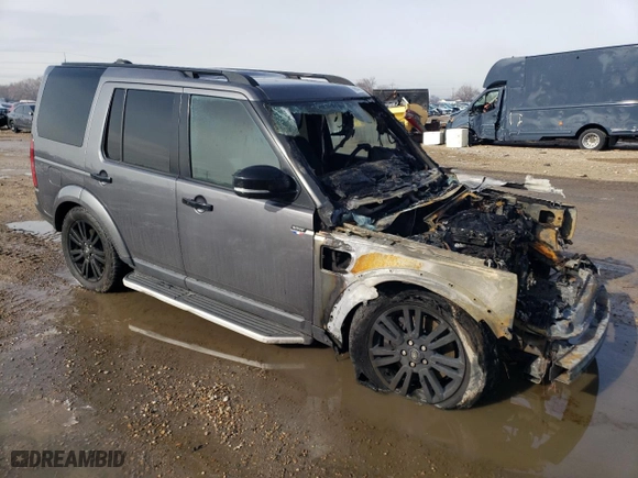 2016 Land Rover LR4 HSE with VIN SALAG2V63GA803097, listed as a Copart auction lot 45695735 with NaN miles and Salvage Title. Bid and sale history available at carsss.com. Image 4.