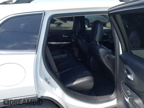 2019 Jeep Cherokee Limited with VIN 1C4PJLDB8KD402904, listed as a IAAI auction lot 42107306 with 96,677 mi miles and . Bid and sale history available at DreamBid. Image 8.