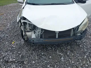 2014 Toyota Corolla L z VIN 5YFBURHEXEP003003, wystawiony jako IAAI lot #42615023 z przebiegiem 224 631 mil mil oraz . Historia ofert i sprzedaży dostępna na DreamBid. Obrazek 6.