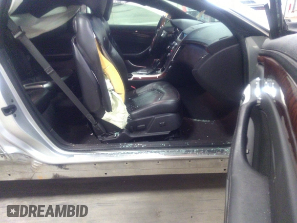 2012 Cadillac CTS Performance with VIN 1G6DJ1E31C0110232, listed as a IAAI auction lot 41185119 with 140,298 mi miles and . Bid and sale history available at DreamBid. Image 5.