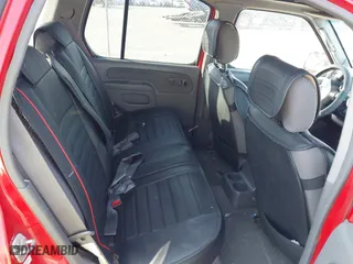 2001 Nissan Xterra XE with VIN 5N1ED28Y51C578073, listed as a IAAI auction lot 42111332 with 176,970 mi miles. Bid and sale history available at carsss.com. Image 8.
