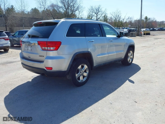 2011 Jeep Grand Cherokee Limited with VIN 1J4RR5GG8BC556064, listed as a IAAI auction lot 42014688 with 151,706 mi miles. Bid and sale history available at carsss.com. Image 4.