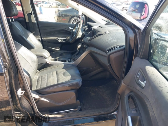 2016 Ford Escape SE with VIN 1FMCU0GX6GUA04203, listed as a IAAI auction lot 41840108 with 85,459 mi miles. Bid and sale history available at carsss.com. Image 5.