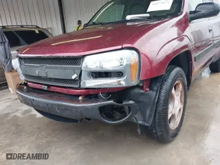 2005 Chevrolet TrailBlazer LS with VIN 1GNES16S556176536, listed as a IAAI auction lot 41973672 with 1 mi miles. Bid and sale history available at carsss.com. Image 15.