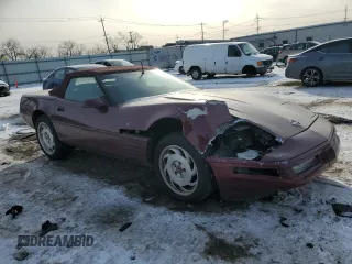 1993 Chevrolet Corvette z VIN 1G1YY33P8P5117336, wystawiony jako Copart lot #45344195 z przebiegiem 76 741 mil mil oraz Szkoda całkowita • Salvage title. Historia ofert i sprzedaży dostępna na DreamBid. Obrazek 4.
