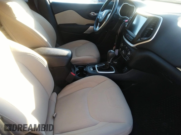 2017 Jeep Cherokee Latitude с VIN 1C4PJMCS8HW620426, выставлен на аукционе IAAI как лот 41252209 с пробегом 136 138 миль миль и . История ставок и продаж доступна на DreamBid. Изображение 5.