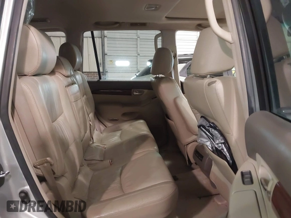 2008 Lexus GX 470 with VIN JTJBT20X980159326, listed as a IAAI auction lot 41764696 with 207,233 mi miles. Bid and sale history available at carsss.com. Image 8.