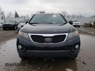 2012 Kia Sorento LX with VIN 5XYKT4A68CG206028, listed as a Copart auction lot 51681705 with 221,559 mi miles and Clean Title. Bid and sale history available at carsss.com. Image 5.