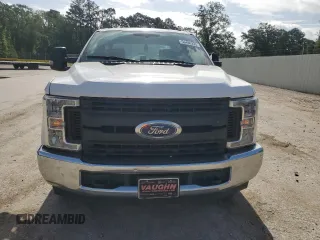 2019 Ford F-250 XL with VIN 1FD7W2A67KEF85513, listed as a Copart auction lot 59395015 with 117,821 mi miles and Salvage title. Bid and sale history available at DreamBid. Image 5.