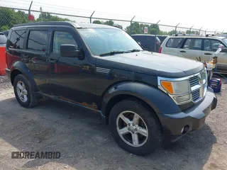 2008 Dodge Nitro SXT z VIN 1D8GU28K08W151127, wystawiony jako IAAI lot #42502070 z przebiegiem 145 972 mil mil oraz . Historia ofert i sprzedaży dostępna na DreamBid. Obrazek 1.