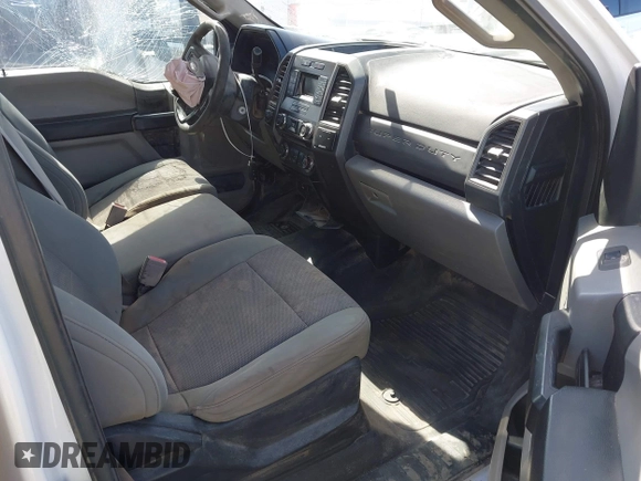 2018 Ford F-250 XL with VIN 1FT7W2B60JEB51984, listed as a IAAI auction lot 42282958 with 76,521 mi miles and . Bid and sale history available at DreamBid. Image 5.
