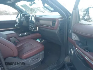 2024 Ford Expedition Limited with VIN 1FMJU2A81REA09620, listed as a IAAI auction lot 41272829 with 34,217 mi miles. Bid and sale history available at carsss.com. Image 5.