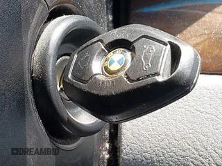 2001 BMW 3 Series 325i z VIN WBAAV33441FU95160, wystawiony jako IAAI lot #42333502 z przebiegiem 163 712 mil mil oraz . Historia ofert i sprzedaży dostępna na DreamBid. Obrazek 11.