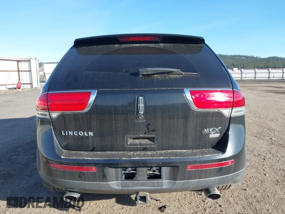 2011 Lincoln MKX with VIN 2LMDJ8JK2BBJ33518, listed as a IAAI auction lot 41827781 with 127,023 mi miles. Bid and sale history available at carsss.com. Image 16.