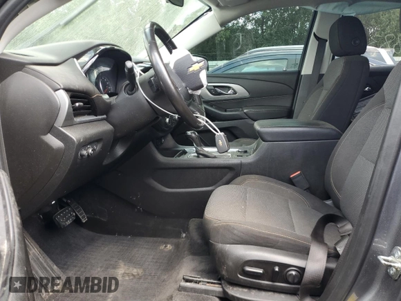 2019 Chevrolet Traverse LT Cloth z VIN 1GNERGKW6KJ214436, wystawiony jako Copart lot #60448095 z przebiegiem 79 230 mil mil oraz Szkoda całkowita • Salvage title. Historia ofert i sprzedaży dostępna na DreamBid. Obrazek 7.