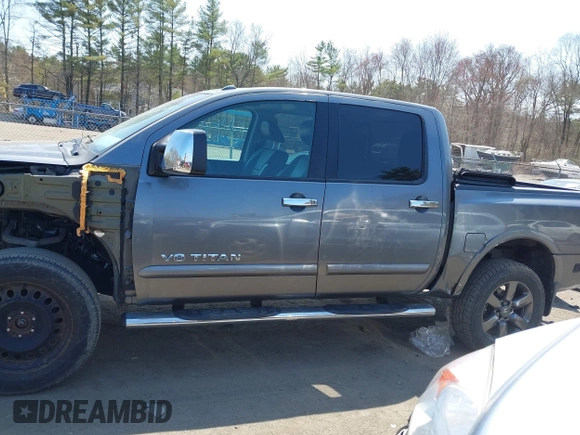 2015 Nissan Titan SV z VIN 1N6AA0EC4FN500837, wystawiony jako IAAI lot #42004647 z przebiegiem 140 603 mil mil oraz . Historia ofert i sprzedaży dostępna na DreamBid. Obrazek 15.
